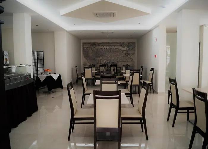 Angra Ξενοδοχείο 3*