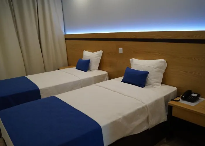 Ξενοδοχείο Angra 3*