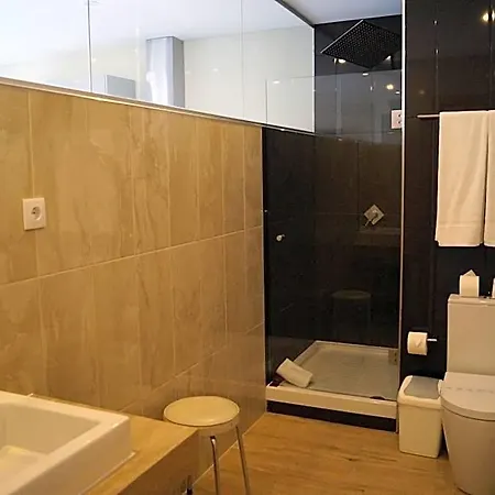 Hotel Angra 3*
